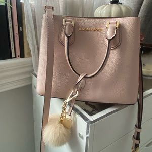 Michael Kors bag/fax fur key chain